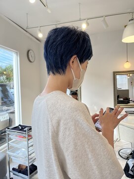 ラボリア(LABO li'a) ネイビーブルーカラー