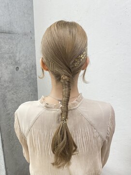 エフバイラブランシュ 大宮東口店(ef by La Blanche) 箔付きタイトヘアアレンジ/大宮/髪質改善/韓国/オージュア