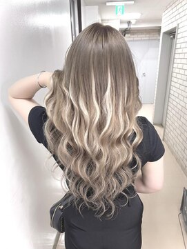 ブランシスヘアー(Bulansis Hair) #ハイライト #アッシュベージュ