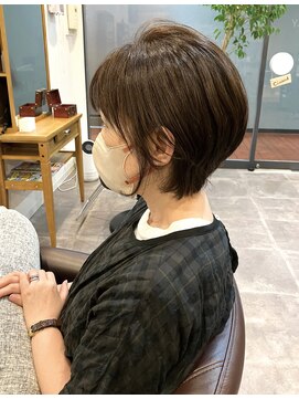 ケアリー(carely) ショートボブ 白髪染め