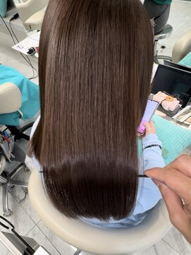 リーホリエ(Lee Horie) 硬くならない縮毛矯正