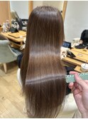 髪質改善トリートメントロングレイヤーマロンベージュ