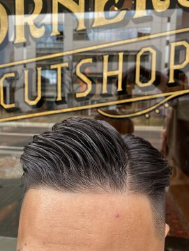 フォーコーナーズ(Four Corners) サイドパート