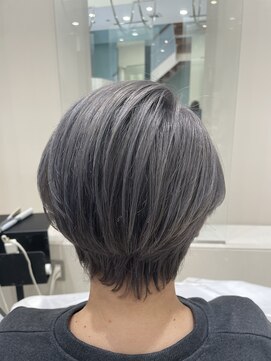 アヴァンス 深井店(AVANCE.) シルバーアッシュ