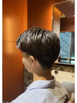 アールドボーテ 理容室(R de Beaute) 銀座 ナチュラルツーブロック