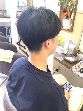 コアフィールフィス(COIFFURE fils) 【見附　今町】似合わせカット　マッシュ　センターパート