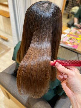 ミュミュ(mu-mu) 髪質改善11.6暗めカラー