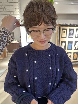 ニュア(neua) ショートパーマ