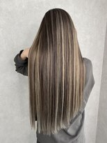 エル オオサカ 心斎橋店(L. OSAKA) アッシュベージュ_外ハネボブハイライトカラー_Y39