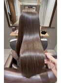 髪質改善矯正で乾かすだけでまとまる艶髪