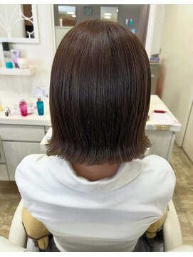 切りっぱなしボブ