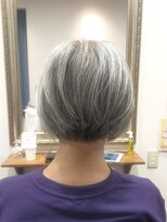 ヘアー グリーン(hair green)&nbsp;50代60代70代/ショートボブ/グレイヘア/前下りショートボブ