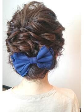 ヘアーアンドメイク フォルス(HAIR&MAKE FORS) 【FORS】西田ゆか　肩上ボブでも可愛い♪綺麗めねじりアレンジ