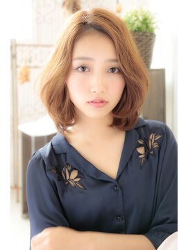 ウニコ(unico) 『unico.』春の３Dカラーのミディアムボブ