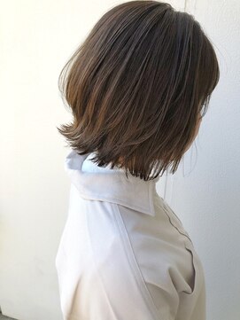 トリート 南行徳本店(TREAT) 切りっぱなしボブ×ミルキーベージュ