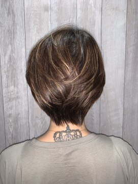 えほん美容室 襟元スッキリ♪ハンサムショート