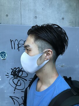 アグ ヘアー グスマン 西永福店(Agu hair guzman) トップ長めの七三オールバック