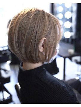 シャロン(SHARON) 【SHARON原宿】人気ハイトーン丸みショート/アッシュベージュ