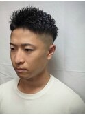 王道スキンフェード2ブロックスタイル