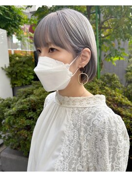 アリア バイ アルティナ(alia by artina) ホワイトグレージュ_外国人風カラー_フリンジバング