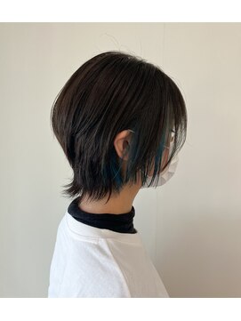 マヤ 小瀬店(MYA) 推しカラーが見える！外ハネショート