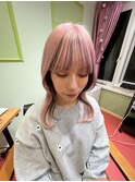 ピンクとダークブラウン