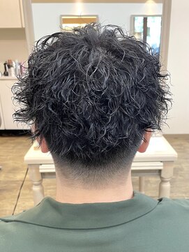 アルターリール(aL ter Rire) アッシュブラック/カルマパーマ/ベリーショート/鎌取/中村郁未