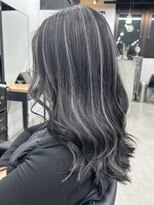 キラ 渋谷(KILLA) コントラストハイライト/レイヤーカット/セミディ/シアーカラー