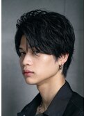 メンズツーブロック緩めツイストスパイラルパーマセンターパート