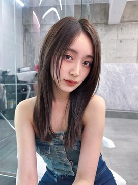 フィヴェント(Fivent) 黒髪ボブルフネビージュ小顔ワンレン顔まわり韓国レイヤーカット