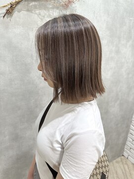 ロゼル(ROSEL) 上品なハイライトカラー