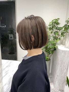 エレ 博多(ere) 大人美人ボブ/白髪ぼかし博多