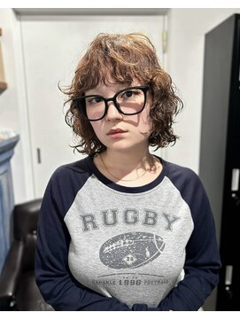 クイン(qin) 海外風ブラウンボブパーマ