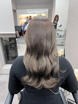 クム 横浜(qumu)&nbsp;【qumu横浜】ハイライトとグレージュカラー