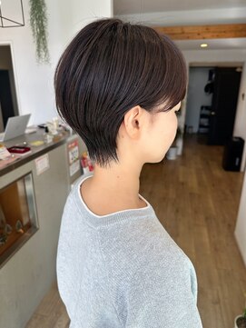 大人可愛い20代30代40代前下がりショートボブ丸みショート◎