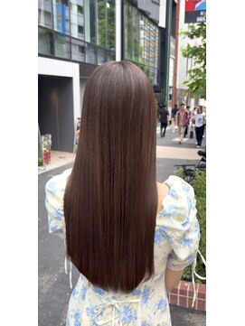 ララルーモ(LaＬaｒＯomo) 光を反射する美しさ誰もが振り返る圧倒的ツヤ感ショコラロング
