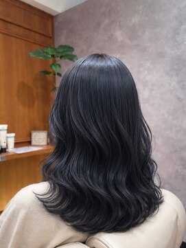 ラメールアヴェダ イオンモール秋田店(Lamelu AVEDA) 艶感たっぷりのブルーブラック