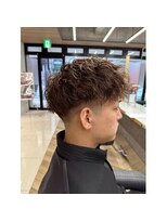 アース オーセンティック 越谷レイクタウン店(EARTH Authentic) ツイストスパイラル×カラーで垢抜けメンズヘアに