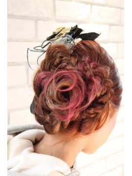 ｓｅｅｅｋ ｓｔｙｌｅ 花のモチーフアレンジアップ L ヘアーグランデシーク Hair Grande Seeek のヘア カタログ ホットペッパービューティー