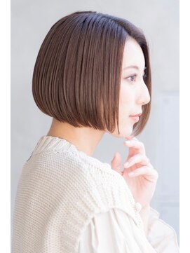 アメリ 新宿(Ameri) Amer 大人フェミニンボブ　イルミナカラー　【新宿】