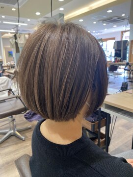 ザ ラブズ ラフズ ヘアー 本店(the loves laughs hair) パツッとミニボブ