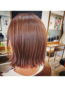 フォーティーファイブ(Forty-five) 切りっぱなしボブ