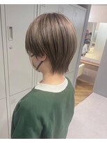 シカ 神戸三宮元町店(Cica)&nbsp;ショートウルフ ショートカット ベージュカラー 三宮 神戸