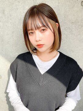 サロウィンフレンテ 新宿三丁目(SALOWIN Frente) 石塚／インナーカラーベージュぱっつんボブ10代20代30代40代新宿