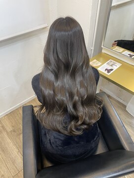 イオエ(ioe) デザインカラー/グランマッシュ/暗めカラー/ミディアムヘア