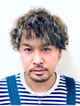 黄ぐまくん美容室 メンズランダムパーマ