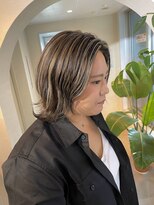 ユヌ(Une)&nbsp;ミディアムボブ　ハイライト