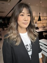 ステア ケース(stair case)&nbsp;白髪気にしない　バレイヤージュ　40代　ハイライト