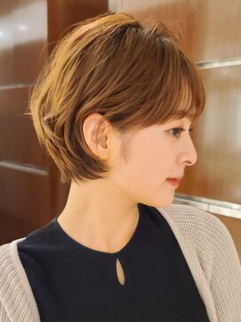 ビュートリアム 青山(BEAUTRIUM) ショートボブ小顔カット大人ヘア髪質改善30代40代50代表参道青山