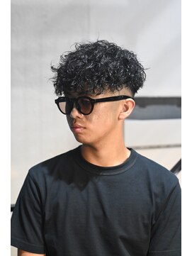 スレイ 西宮(SLAY) 波巻きハイライトアップバングツーブロックマッシュ